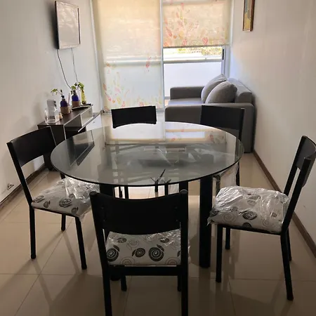 Depto De 2 Habitaciones, Para 4 O 6 Personas, Zona Tres Cerritos
